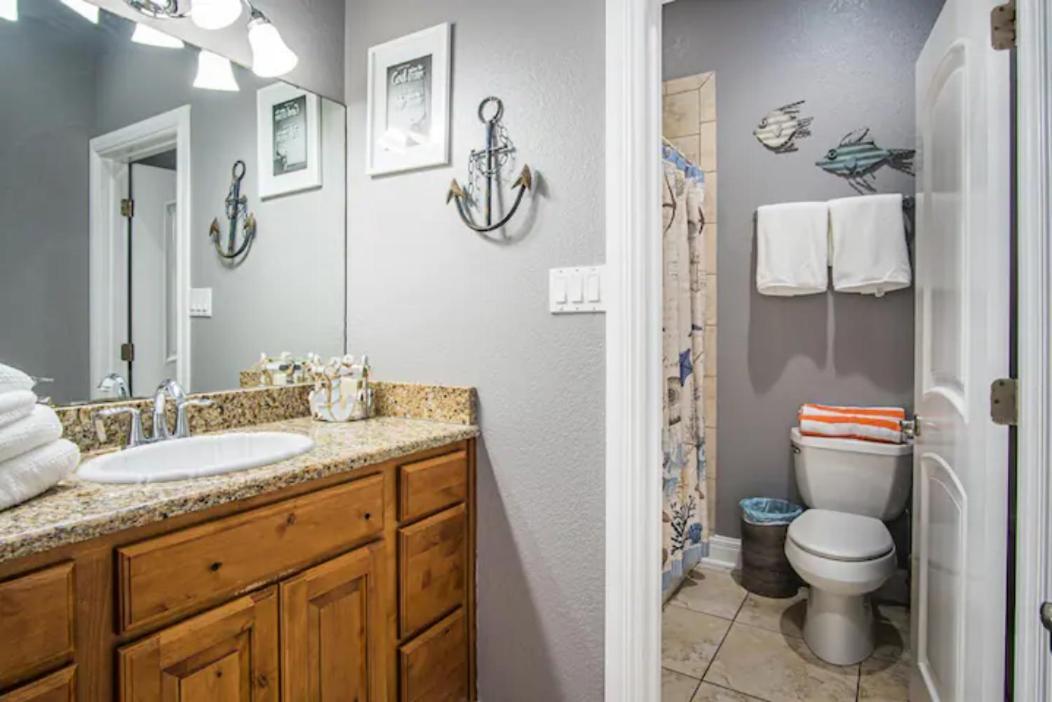 7 Bedroom Home Steps To The Beach With 4 Patios And Pool! Sleeps 20 Port Aransas Exteriér fotografie
