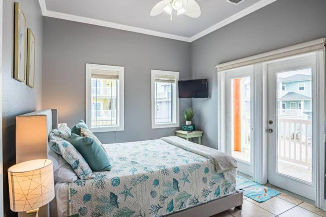 7 Bedroom Home Steps To The Beach With 4 Patios And Pool! Sleeps 20 Port Aransas Exteriér fotografie