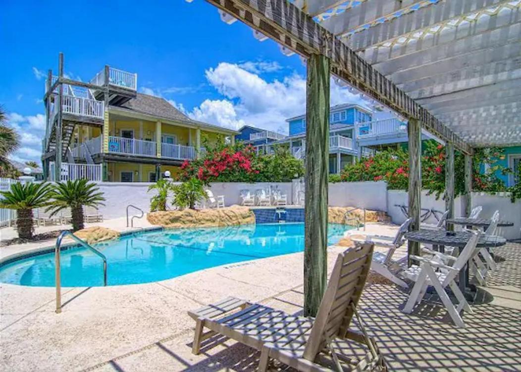 7 Bedroom Home Steps To The Beach With 4 Patios And Pool! Sleeps 20 Port Aransas Exteriér fotografie