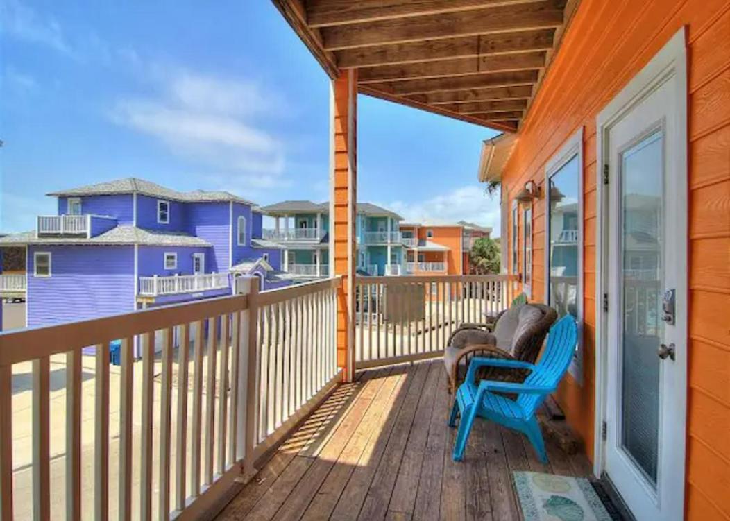 7 Bedroom Home Steps To The Beach With 4 Patios And Pool! Sleeps 20 Port Aransas Exteriér fotografie