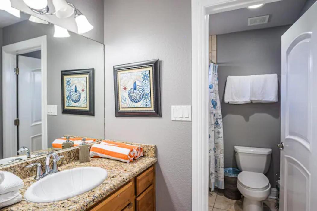 7 Bedroom Home Steps To The Beach With 4 Patios And Pool! Sleeps 20 Port Aransas Exteriér fotografie