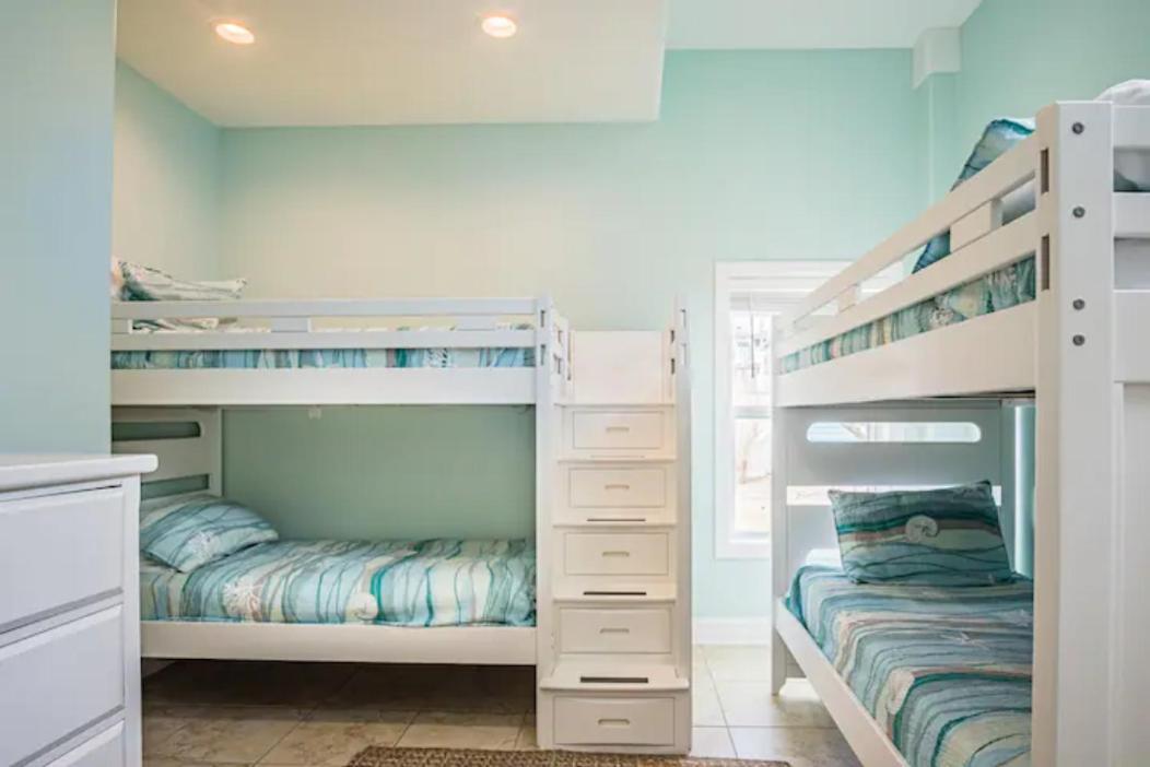 7 Bedroom Home Steps To The Beach With 4 Patios And Pool! Sleeps 20 Port Aransas Exteriér fotografie