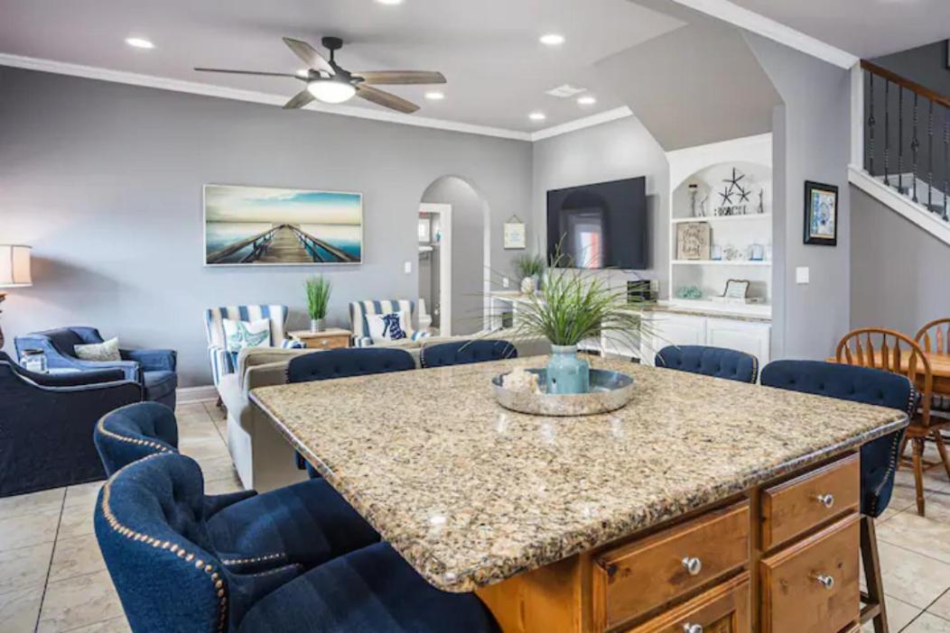 7 Bedroom Home Steps To The Beach With 4 Patios And Pool! Sleeps 20 Port Aransas Exteriér fotografie