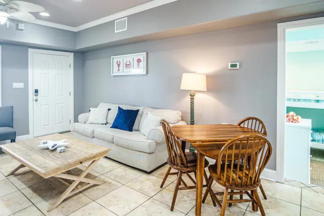 7 Bedroom Home Steps To The Beach With 4 Patios And Pool! Sleeps 20 Port Aransas Exteriér fotografie